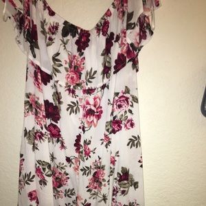 Above the knee white dress with floral details